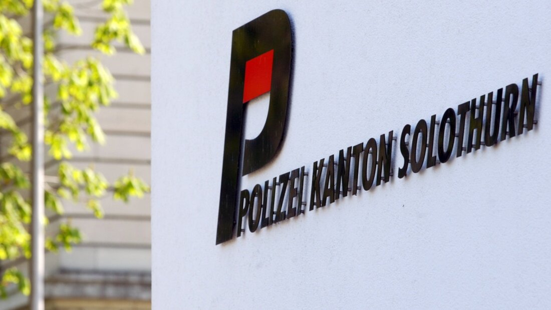 Die Kantonspolizei Solothurn hat einen schweren Unfall mit einem Militärfahrzeug in Hauenstein SO bestätigt. (Symbolbild) 20260611122111438.jpg