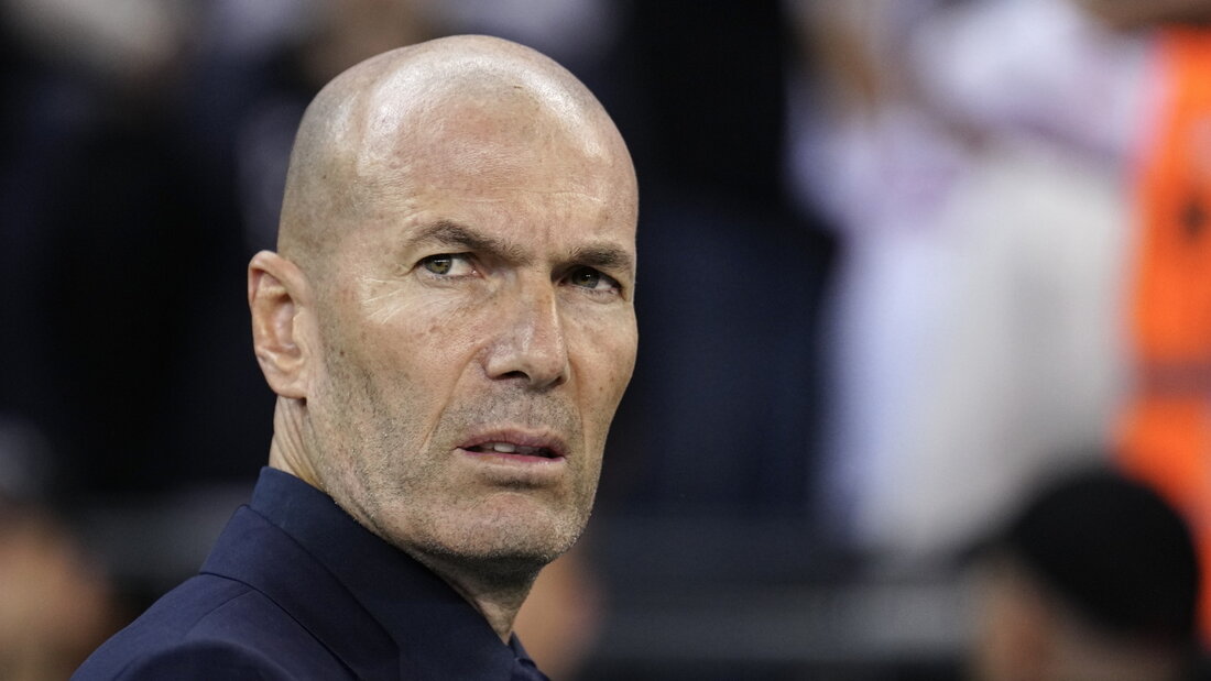 Zinédine Zidane sah einen Sieg zum Auftakt seiner Zeit als französischer Nationaltrainer 20260925225806716.jpg