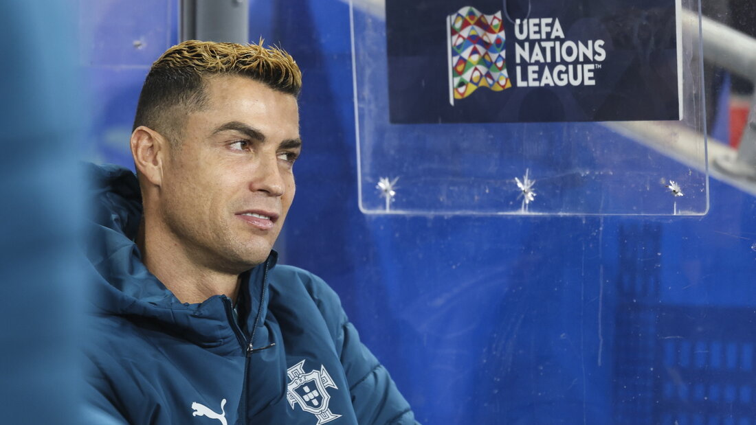Ein ungewohntes Bild: Nachdem er im letzten Spiel gegen Norwegen nicht zum Einsatz kam, reiste Cristiano Ronaldo aus dem Camp der portugiesischen Nationalmannschaft ab 20260930212058626.jpg