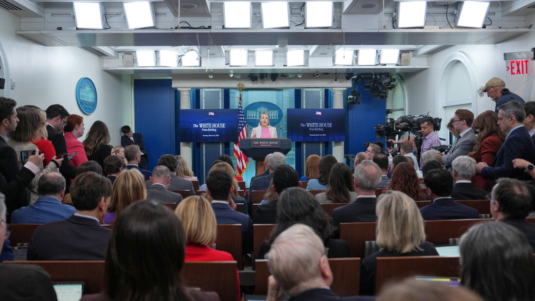 ARCHIV - Eine Pressekonferenz im Weißen Haus. Foto: Julia Demaree Nikhinson/AP/dpa/Archivbild 20260919164054219.jpg