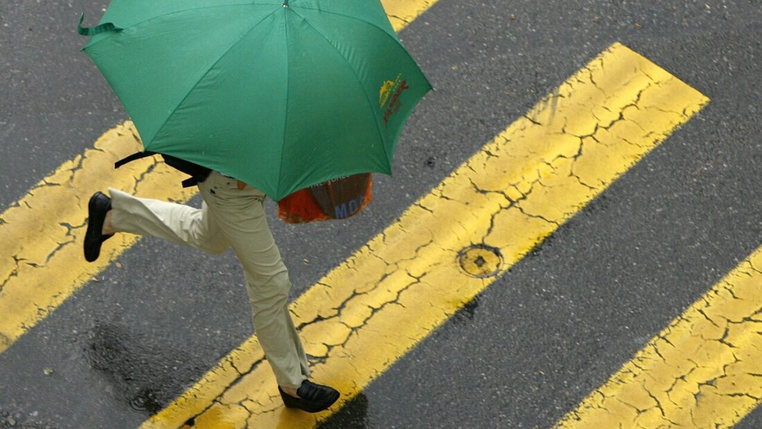 Ein bereits entfernter Fussgängerstreifen in Niederhelfenschwil ist noch nicht vom Tisch. (Themenbild) 20250501113021996.jpg