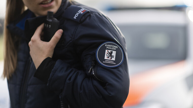 KEYSTONE/GIAN EHRENZELLER 20251010145507595.jpg