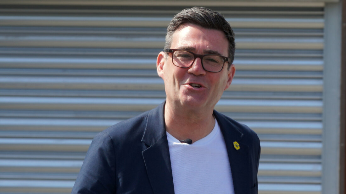 ARCHIV - Andy Burnham kommt zum Start seiner Kampagne als Labour-Kandidat für die Nachwahlen in Makerfield, England. Foto: Ian Hodgson/AP/dpa 20260619041903490.jpg