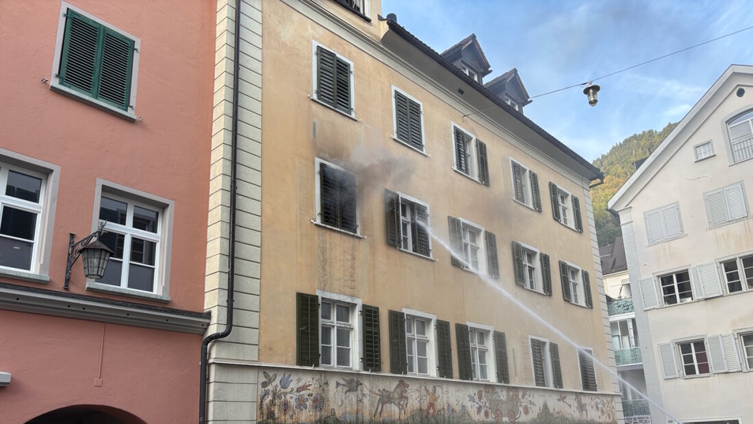 Am Dienstagabend brach in der Churer Altstadt ein Brand aus. Die betroffene Wohnung wurde vollständig zerstört. 20260902091423520.jpg