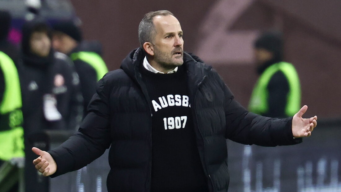 Manuel Baum, der Trainer von Augsburg, muss zusehen, wie Union gegen seine Mannschaft in der letzten Minute ausgleicht 20260115230207596.jpg