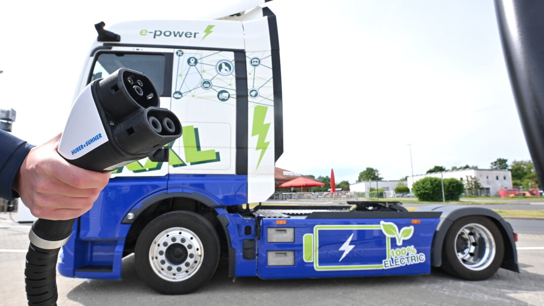 Der Strombedarf für Elektro-Lkw in Europa könnte bis 2045 auf mehr als 200 Terawattstunden pro Jahr steigen. (Archivbild) 20260924051527229.jpg