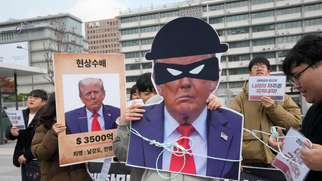 Handelskriege gehören laut den WEF-Experten zu den grössten Gefahren für die Weltwirtschaft - im Bild Proteste in Südkorea gegen die US-Zollpolitik. (Archivbild) 20260114114041665.jpg