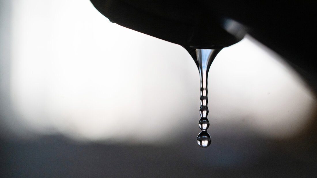 Die Bevölkerung der Region Wil SG ist aufgerufen, sparsam mit Wasser umzugehen. (Symbolbild) 20260710143649881.jpg