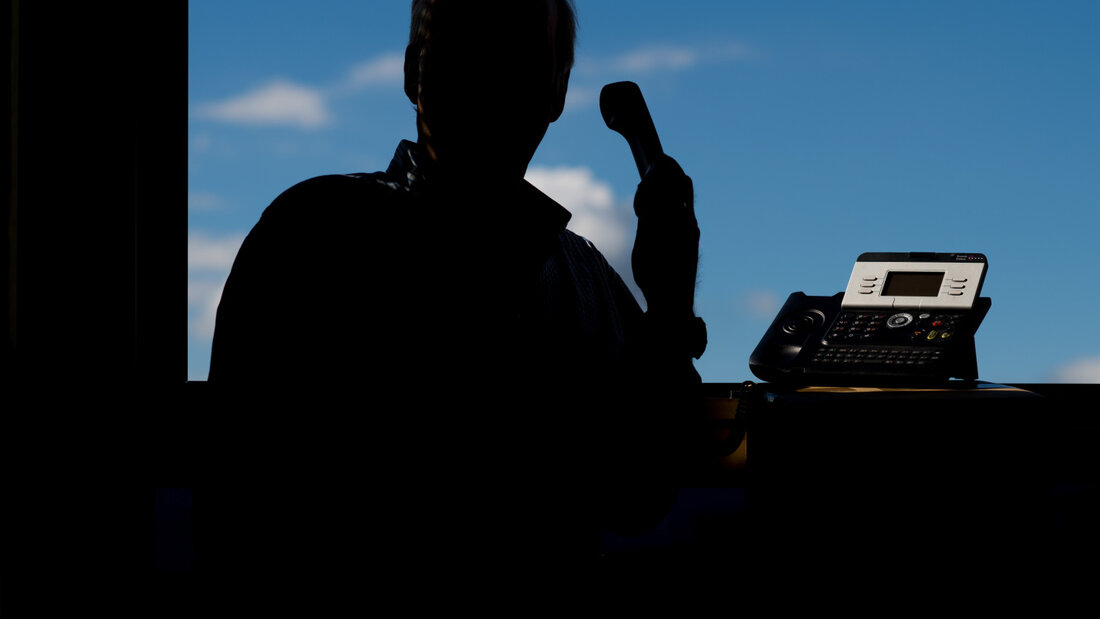 Die seit Jahren mit verschiedenen Tricks operierenden Telefonbetrüger erbeuten trotz aller Warnungen der Polizei immer wieder hohe Geldbeträge. (Archivbild) 20260714114555422.jpg