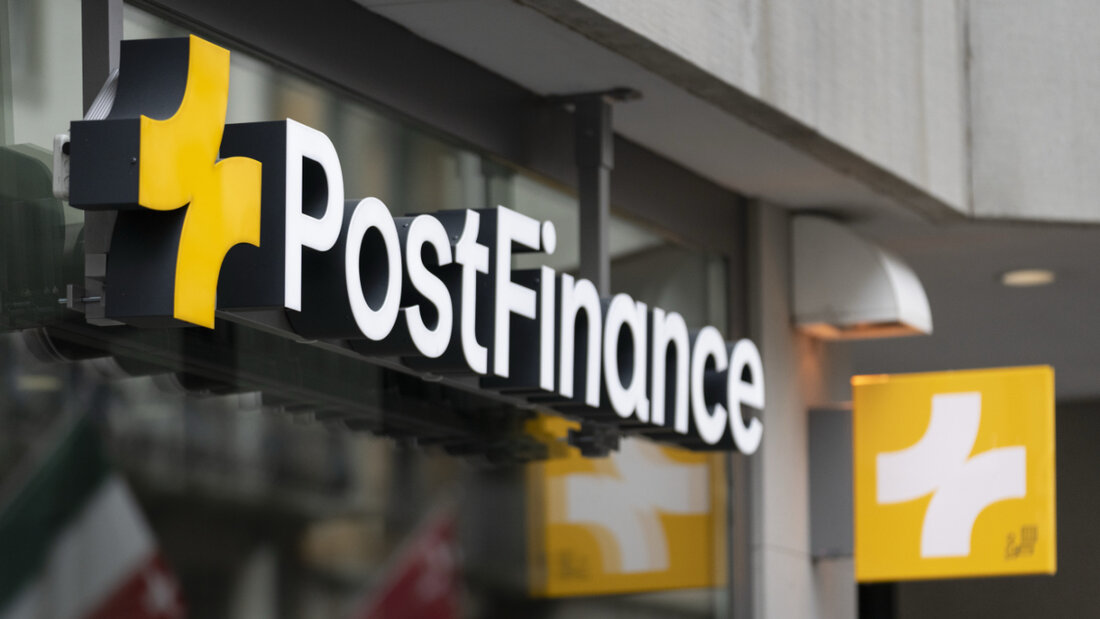 Die Postfinance muss ihren Notfallplan überarbeiten. Dieser reicht laut der Finanzmarktaufsicht Finma derzeit nicht aus. (Archivbild) 20250828091846700.jpg