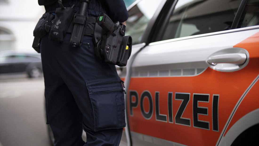 Die Kantonspolizei St. Gallen ermittelt in Zusammenarbeit mit dem Amt für Umwelt und der Fischereiaufsicht die Ursache für das Tiersterben. (Symbolbild) 20260513110646326.jpg