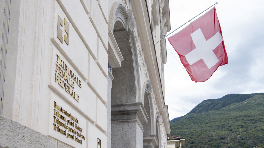 Vor dem Bundesstrafgericht müssen sich seit heute Morgen zwei Männer wegen mutmasslichen terroristischen Taten verantworten. (Archivbild) 20251103115552909.jpg