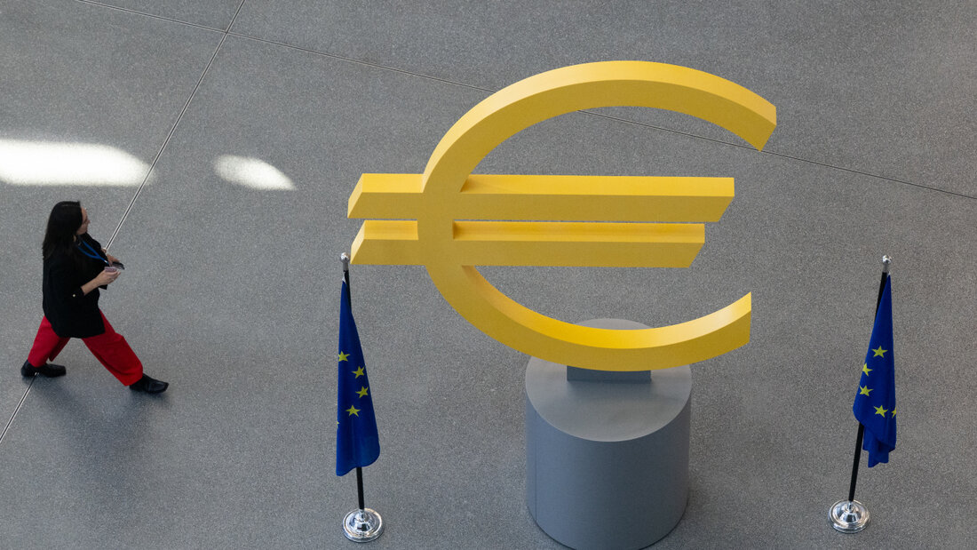Die Europäische Zentralbank (EZB) strafft die Geldpolitik im Kampf gegen die Inflation weiter: Die Euro-Währungshüter haben zum zweiten Mal in diesem Jahr den Leitzins um 0,25 Prozentpunkte erhöht. (Archivbild) 20260910141944529.jpg
