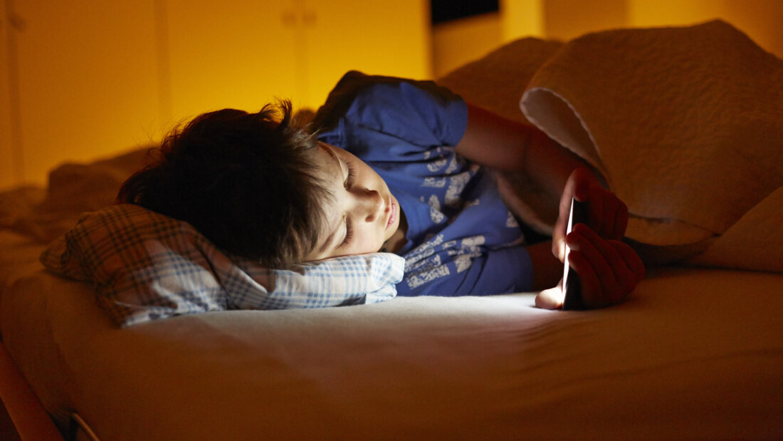 Mehrere EU-Staaten wollen den Zugang zu Online-Netzwerken für Kinder verbieten. (Symbolbild) 20250606134924849.jpg