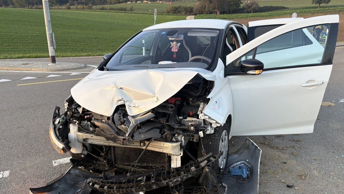 Beim Unfall in Herdern TG entstand beträchtlicher Sachschaden. 20261016155519257.jpg