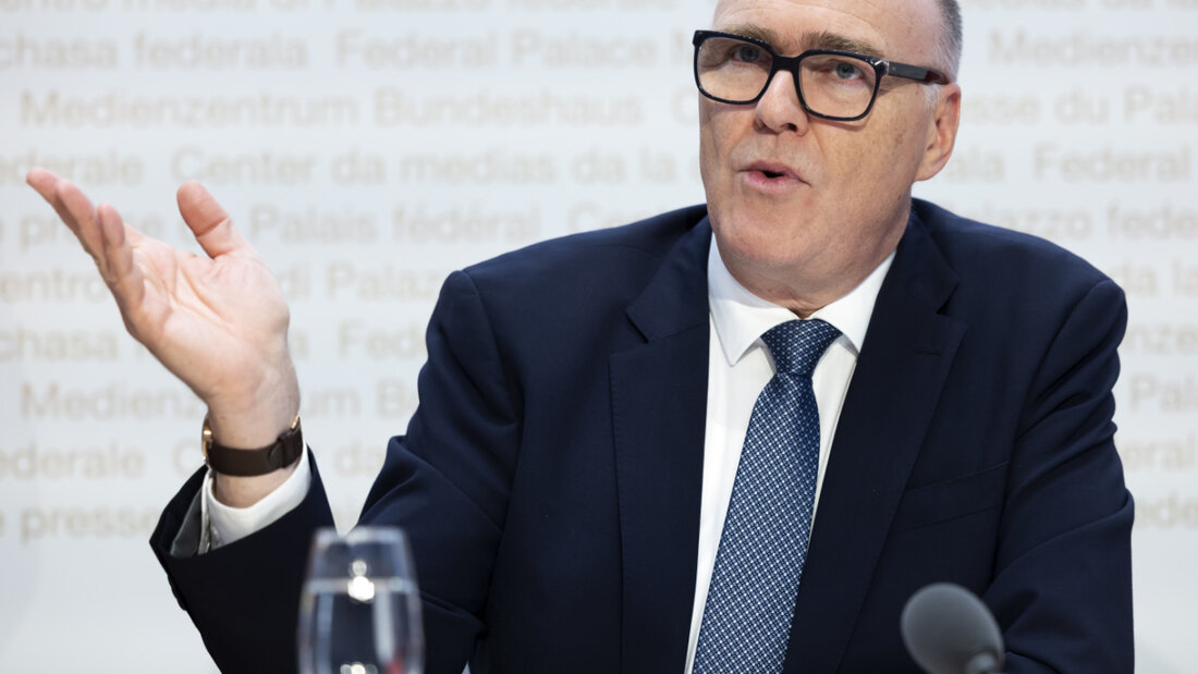 Laut Verteidigungsminister Martin Pfister braucht die Schweizer Armee im Minimum 36 neue F-35-Kampfjets. Mit den vom Volk bewilligten sechs Milliarden Franken können aber vorderhand nicht so viele gekauft werden. 20251212155251657.jpg