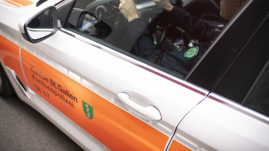 Die Kantonspolizei St. Gallen kontrollierte sieben fahrunfähige Personen. (Symbolbild) 20260920093219124.jpg