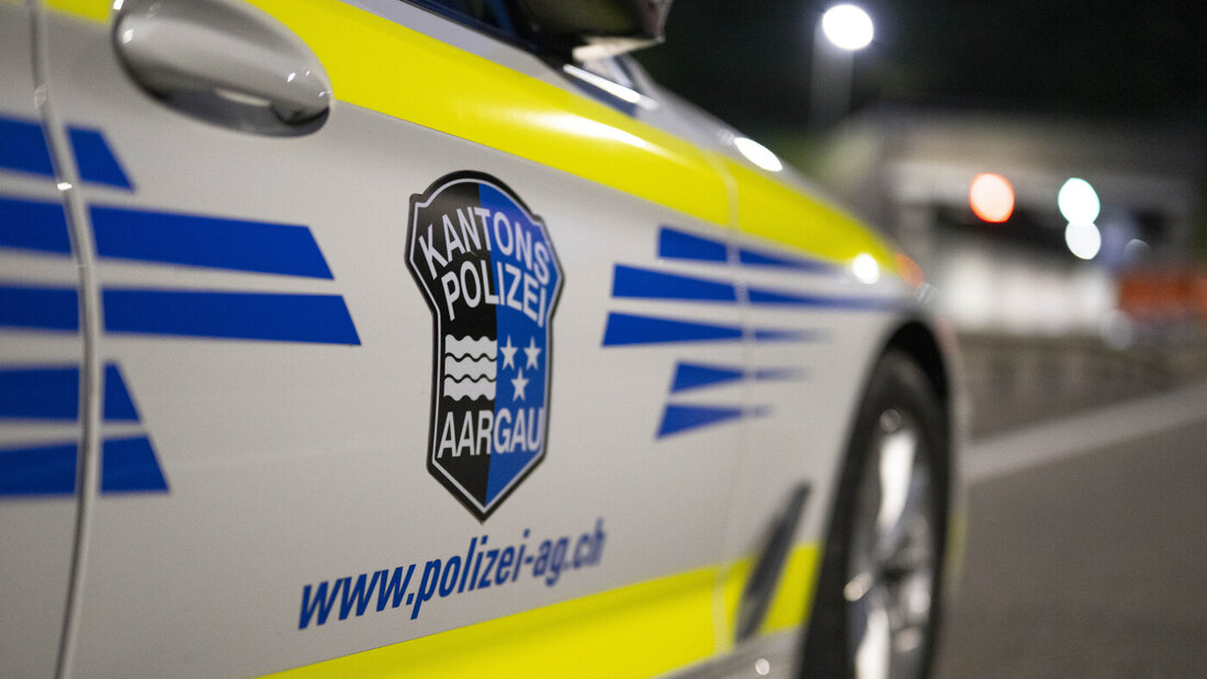 In Möriken brennt der Wald, wie die Polizei der Nachrichtenagentur Keystone-SDA bestätigt. (Symbolbild) 20260815215619537.jpg