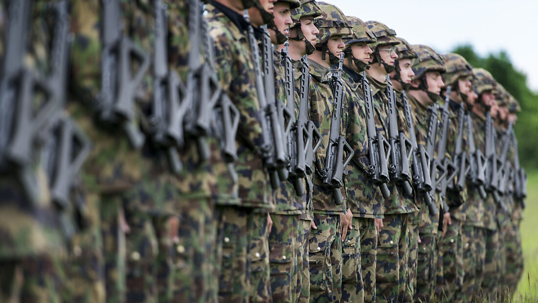 Der Start der zweiten Rekrutenschule soll laut Militär besser mit der Berufslehre synchronisiert werden. (Archivbild) 20240822113308454.jpg