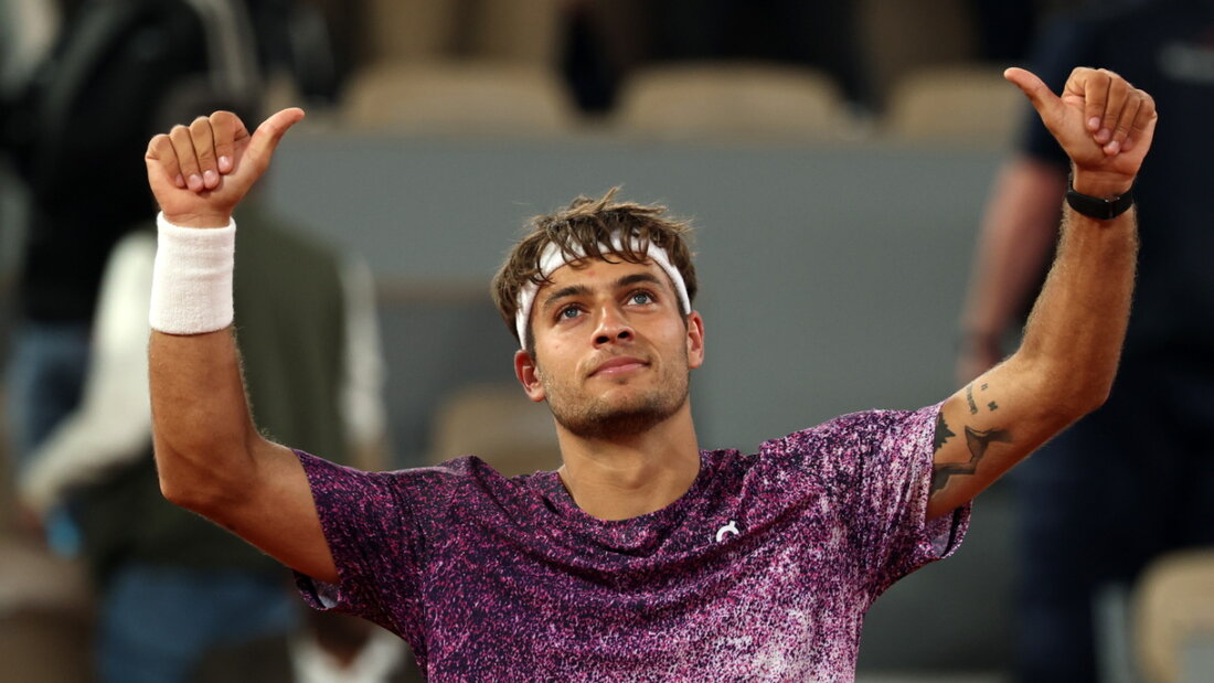 Steht erstmals an einem Major-Turnier im Halbfinal: Flavio Cobolli 20260603201324000.jpg