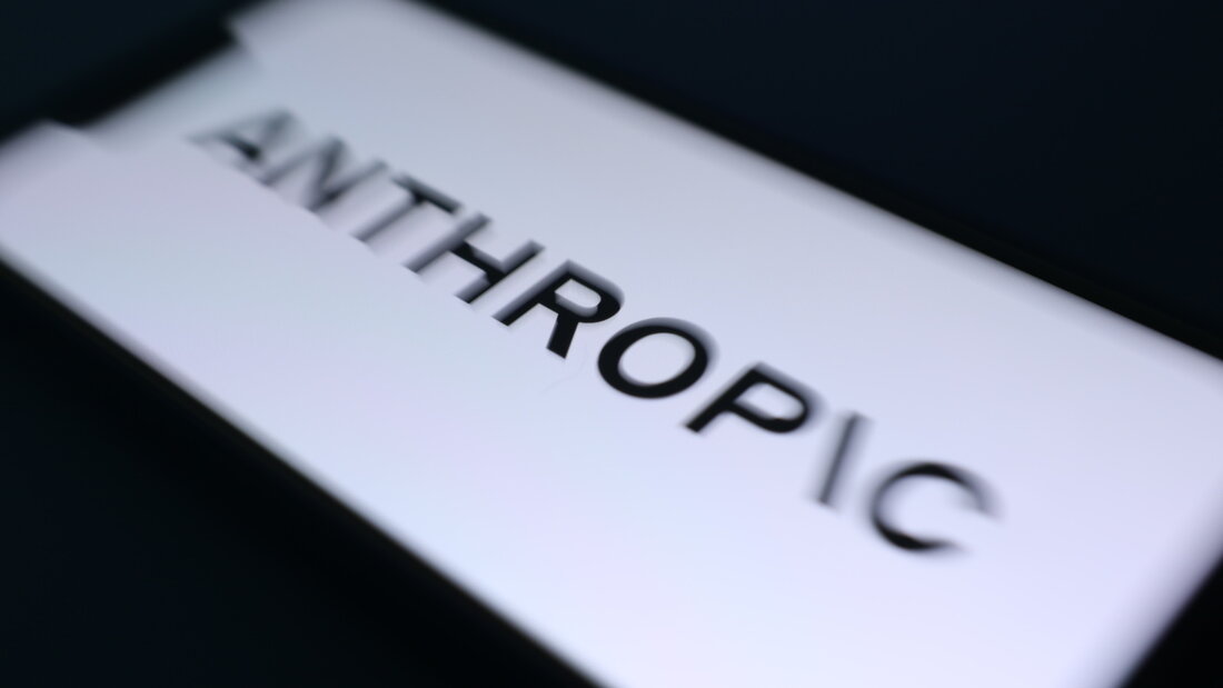 Seit Wochen sorgen vor allem Eskapaden von KI des ChatGPT-Entwicklers OpenAI für Schlagzeilen. Doch auch Software des Rivalen Anthropic reichte echte Formulare auf Behörden-Websites ein. (Symbolbild) 20261010061546675.jpg