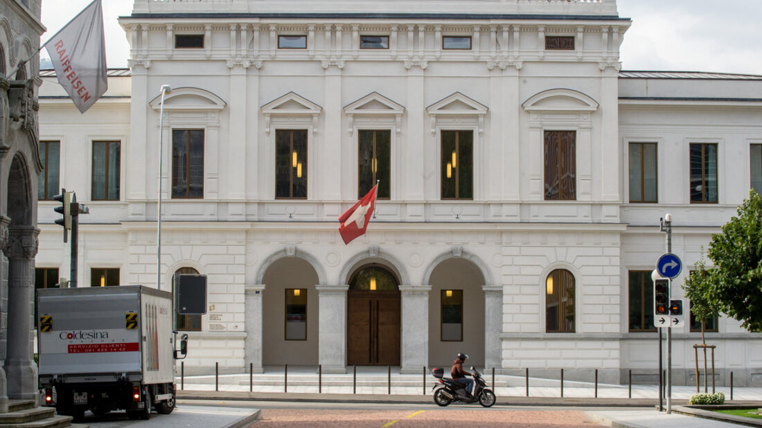 In diesem Gebäude in Bellinzona wurde der Prozess um versuchten Mord mit einer Handgranate geführt. (Archivbild) 20251212155144880.jpg