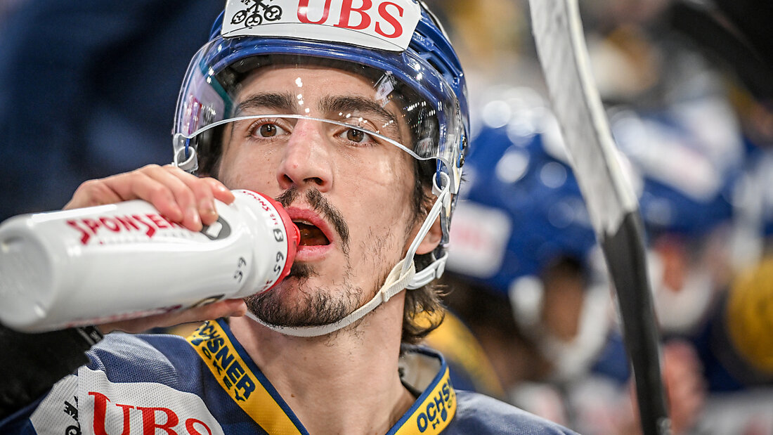 Immer noch voller Energie: Marc Wieser gönnt sich einen Schluck aus der Flasche 20240429171201975.jpg
