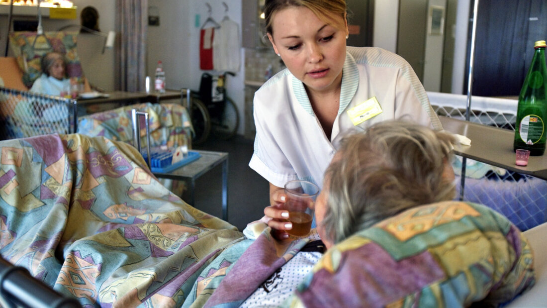 Ein neuer Bluttest des Pharmakonzerns Roche kann Ärztinnen und Ärzten helfen, Alzheimer bei Patienten auszuschliessen. (Archivbild) 20250723081641368.jpg