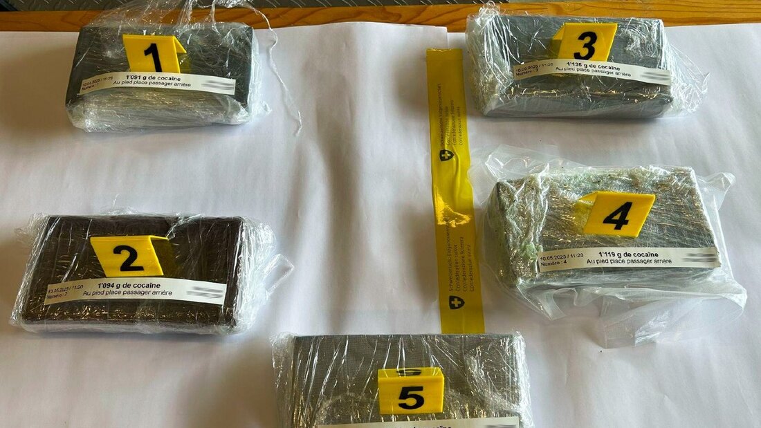 Das Kokain lag in Blöcken von etwa einem Kilo vor. 20250722112414242.jpg