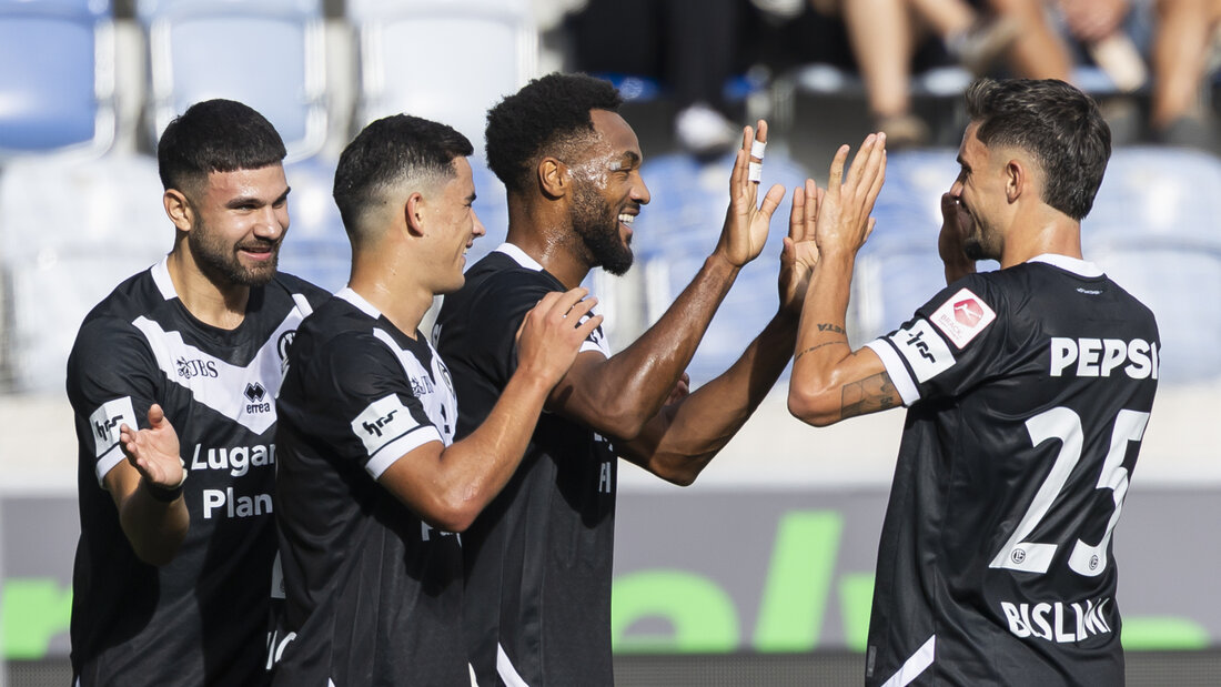 Die Spieler des FC Lugano müssen in der Partie gegen Luzern früher als geplant ran 20260921165710255.jpg