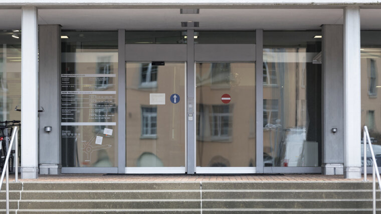 KEYSTONE/GAETAN BALLY 20251021133143329.jpg