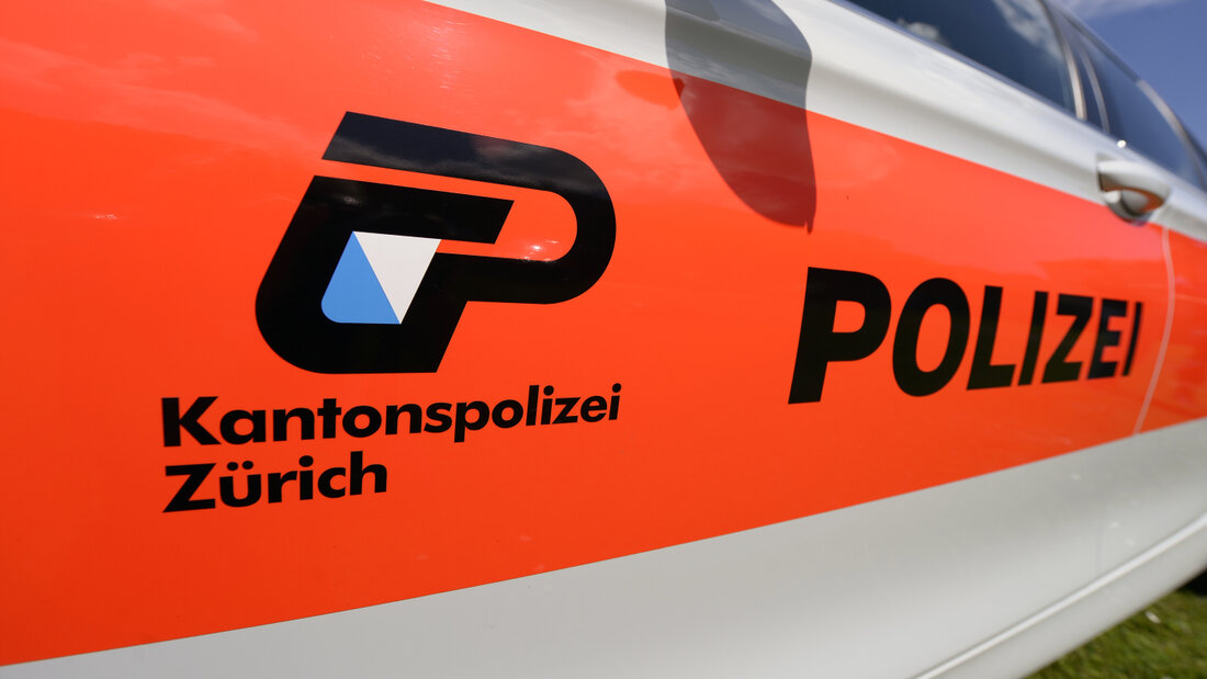 Die Kantonspolizei Zürich untersucht die genaue Unfallursache zusammen mit der zuständigen Staatsanwaltschaft. (Archivbild) 20260919003934936.jpg