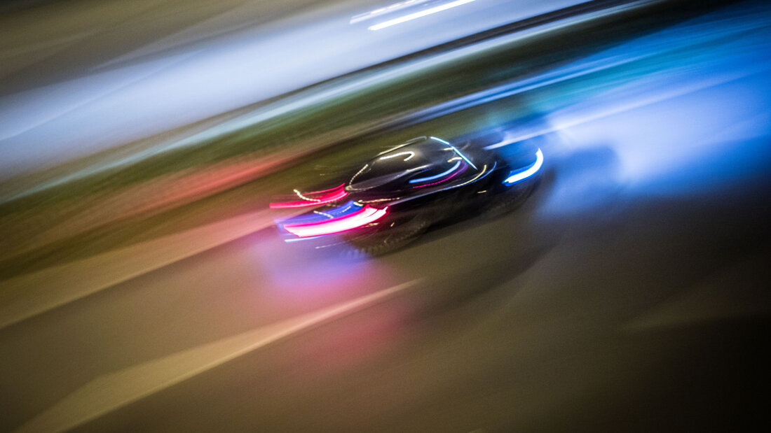 Zweieinhalb Mal so schnell wie erlaubt soll ein Autofahrer aus der Schweiz im französischen Hochsavoyen unweit von Genf auf der Autobahn unterwegs gewesen sein: mit 312 Kilometern pro Stunde. (Archivbild) 20260928205057254.jpg