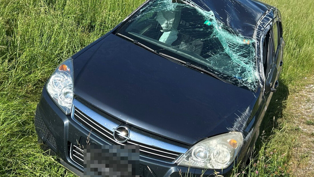 Das Auto überschlug sich gemäss der Polizei mehrfach. 20260528150459804.jpg
