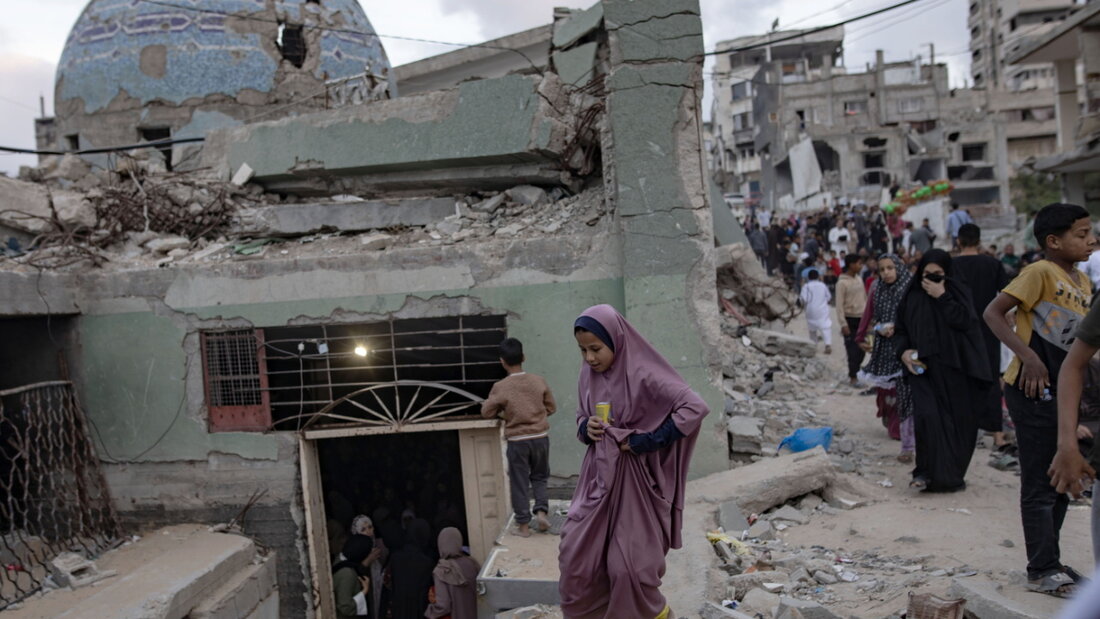 1,7 Millionen Palästinenserinnen und Palästinenser sind im Gazastreifen wegen des Krieges zwischen der Hamas und Israel aus ihren angestammten Häusern vertrieben worden. Das Aussendepartement schätzt die Lage der Menschen im dicht besiedelten Küstengebiet als dramatisch ein. (Archivbild) 20260608230859404.jpg