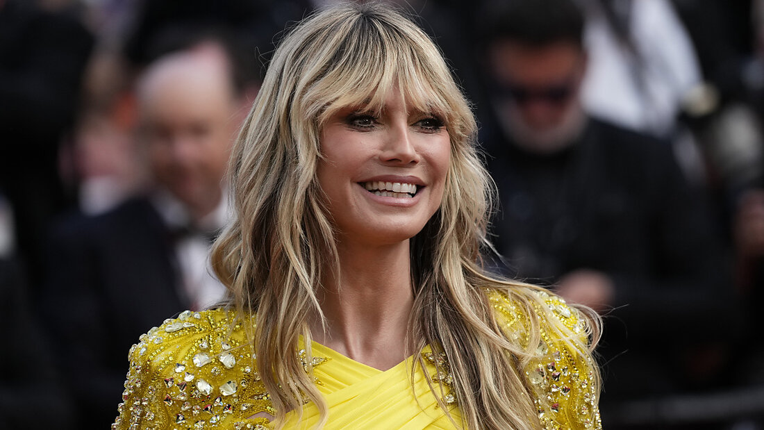 ARCHIV - Heidi Klum trifft zur Premiere des Films «The Pot-au-Feu» bei den 76. Internationalen Filmfestspielen in Cannes ein. Foto: Scott Garfitt/AP/dpa 20240308010239710.jpg