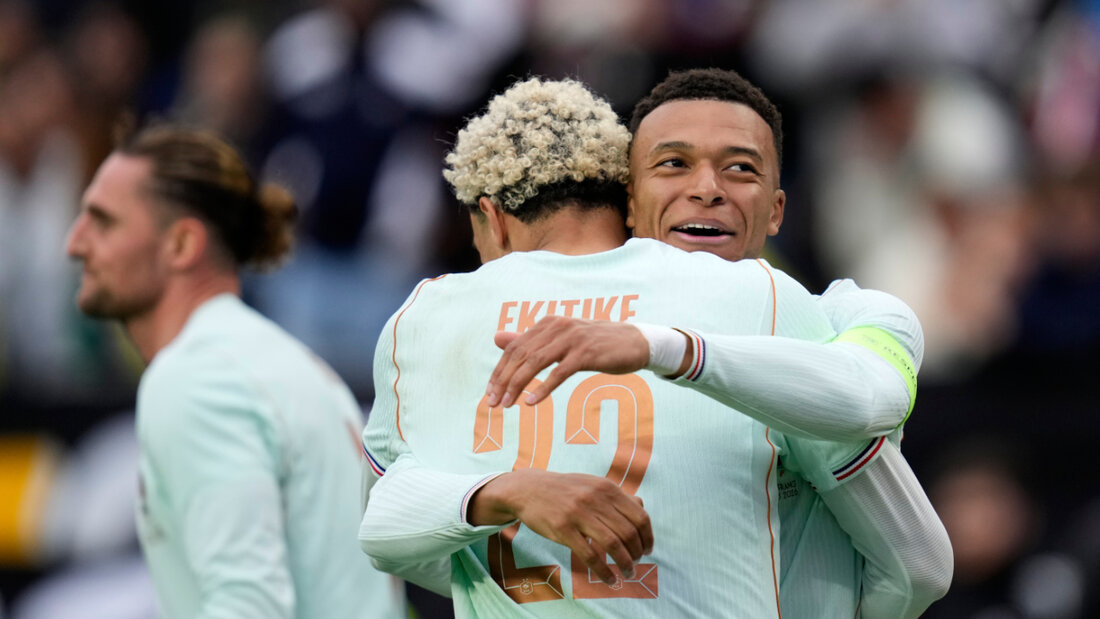 Die beiden französischen Torschützen: Hugo Ekitiké und Kylian Mbappé 20260326231534747.jpg
