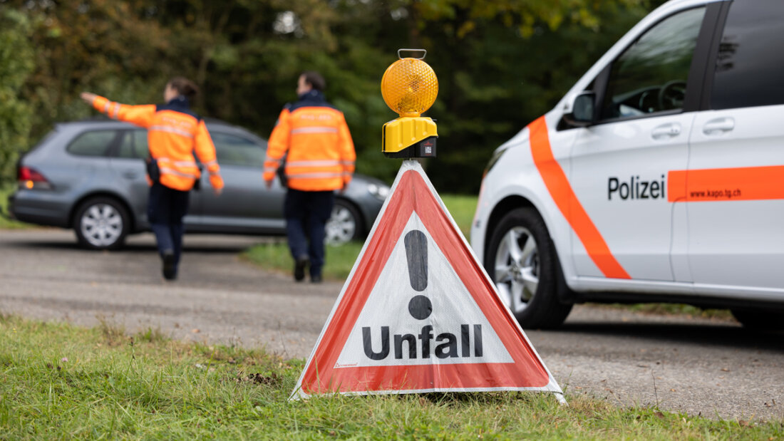 Die Kantonspolizei Thurgau rückte am Donnerstagmorgen an einen Unfall in Frauenfeld aus. (Symbolbild) 20260205144953452.jpg