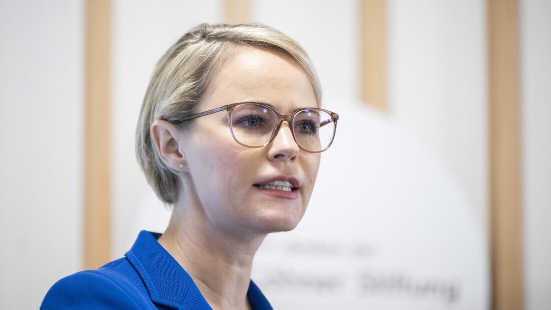 Die Zürcher Gesundheitsdirektorin Natalie Rickli (SVP) fordert ein Verbot von Geschlechtsanpassungen bei Minderjährigen. (Archivbild) 20250707132912018.jpg