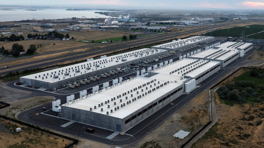 Ein Rechenzentrum von Amazon: Der KI-Boom kurbelt den Stromverbrauch in den USA an. (Archivbild) 20260815073014870.jpg
