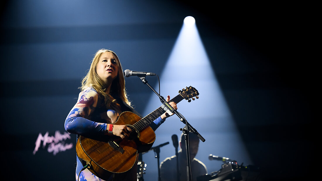 Sophie Hunger hat sich als Musikerin längst einen Namen gemacht. Jetzt veröffentlicht sie ihren ersten Roman "Walzer für Niemand". Ihren Debütroman benennt sie nach einem Song auf ihrem Debütalbum aus dem Jahr 2008. (Archivbild) 20250313063029582.jpg