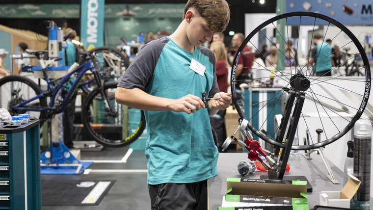 KEYSTONE/ANTHONY ANEX 20251020093710823.jpg