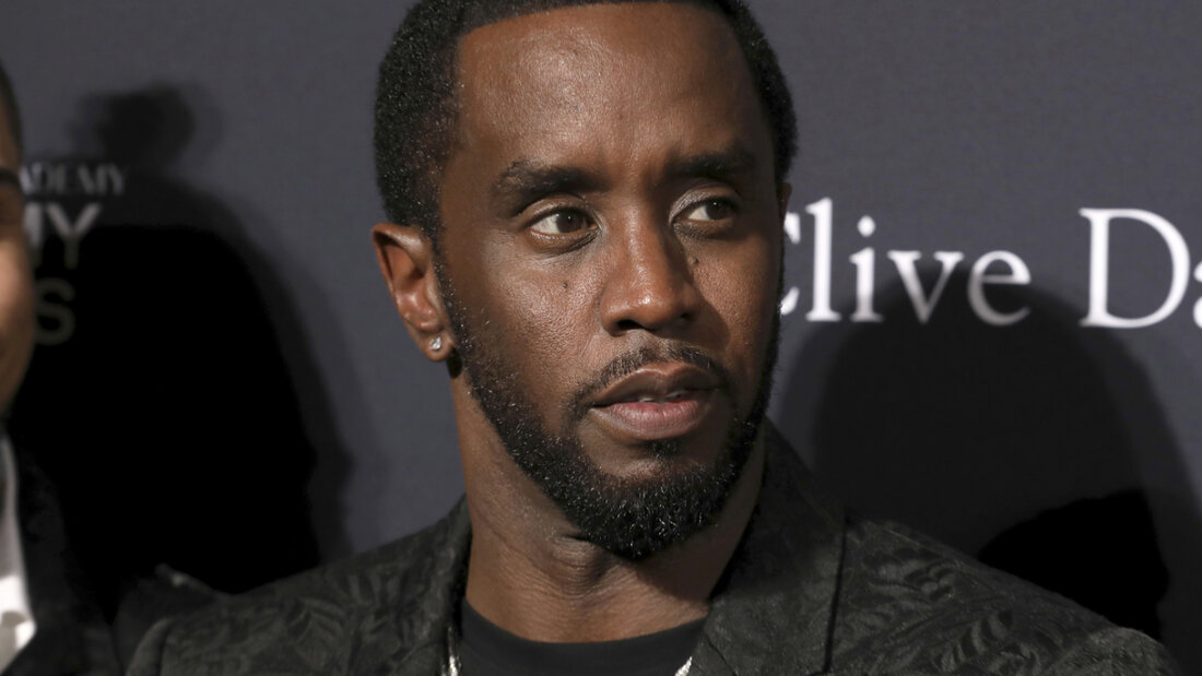 ARCHIV - Sean Combs bei der Pre-Grammy Gala And Salute To Industry Icons im Beverly Hilton Hotel. Foto: Mark Von Holden/Invision via AP/dpa 20250605033223670.jpg