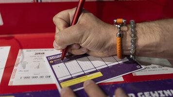 Keystone/GAETAN BALLY 20251127213342313.jpg