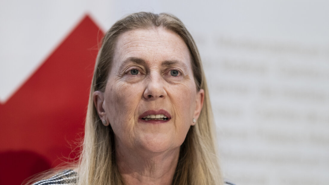 Staatssekretärin Helene Budliger Artieda rechnet mit anhaltenden US-Zöllen, wie sie im Interview mit dem "Sonntagsblick" sagte. (Archivbild) 20260222055357210.jpg