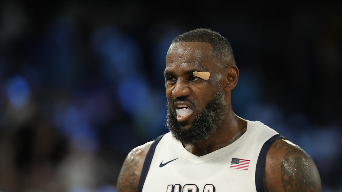 Bis der Halbfinalsieg gegen Serbien feststand, mussten die USA mit Superstar LeBron James lange zittern 20240808230726184.jpg
