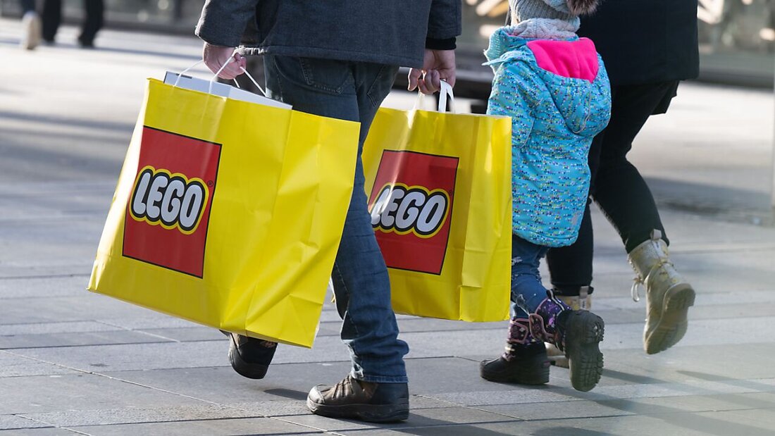 Die Spielwarenbranche profitiert davon, dass Lego und ähnliche Systeme zunehmend auch bei Erwachsenen beliebt sind. (Symbolbild) 20250128073428143.jpg