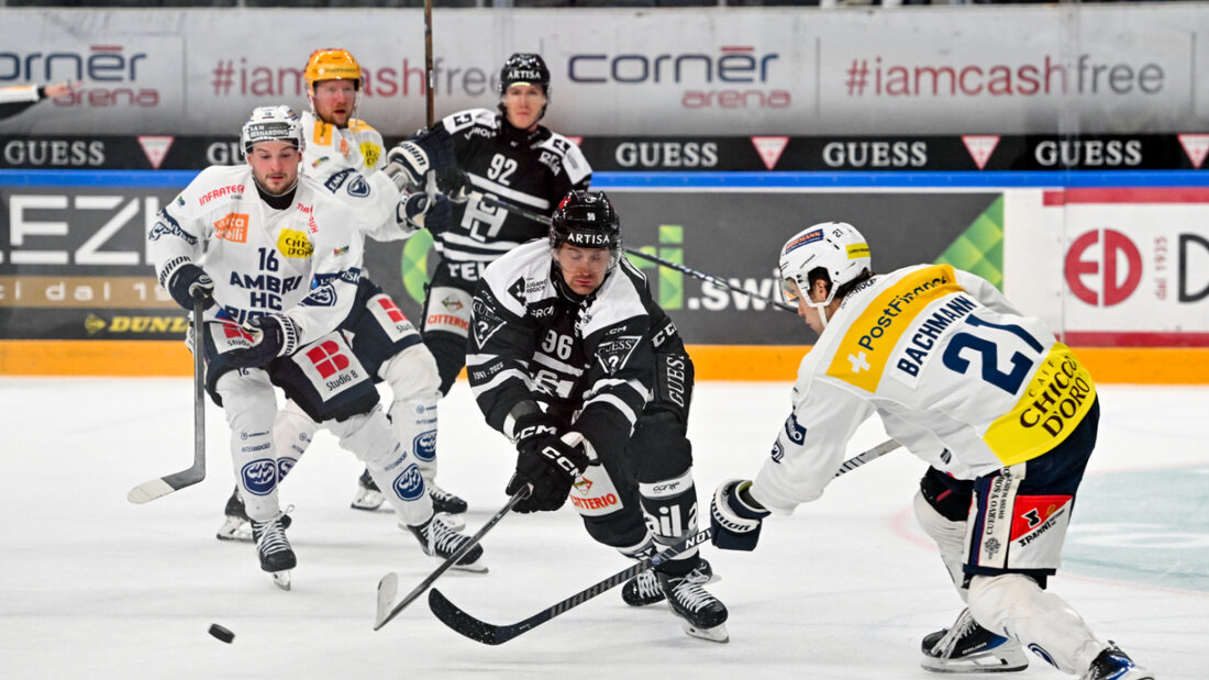 Luganos neuer schwedischer Stürmer wurde für den lange Zeit verletzt ausfallenden Brendan Perlini (Bildmitte) verpflichtet 20251126120618214.jpg