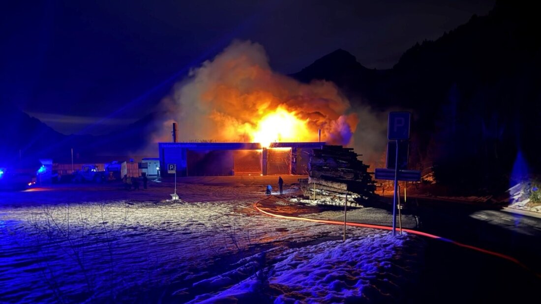 Das Holzheizkraftwerk in Malbun-Triesenberg hat am Dienstagabend gebrannt. 20251216195842569.jpg