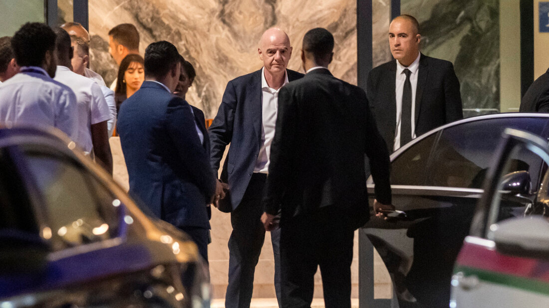Die Führungsspitze des Fussball-Weltverbands hat sich bei einer Notfallsitzung in Marokko demonstrativ hinter FIFA-Chef Gianni Infantino gestellt. 20260806013735481.jpg